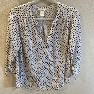 H&M white and navy blue print top